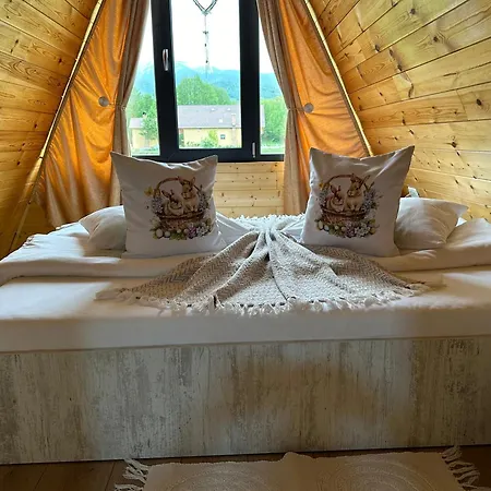 Linistea Muntilor Cartioasra Campsite